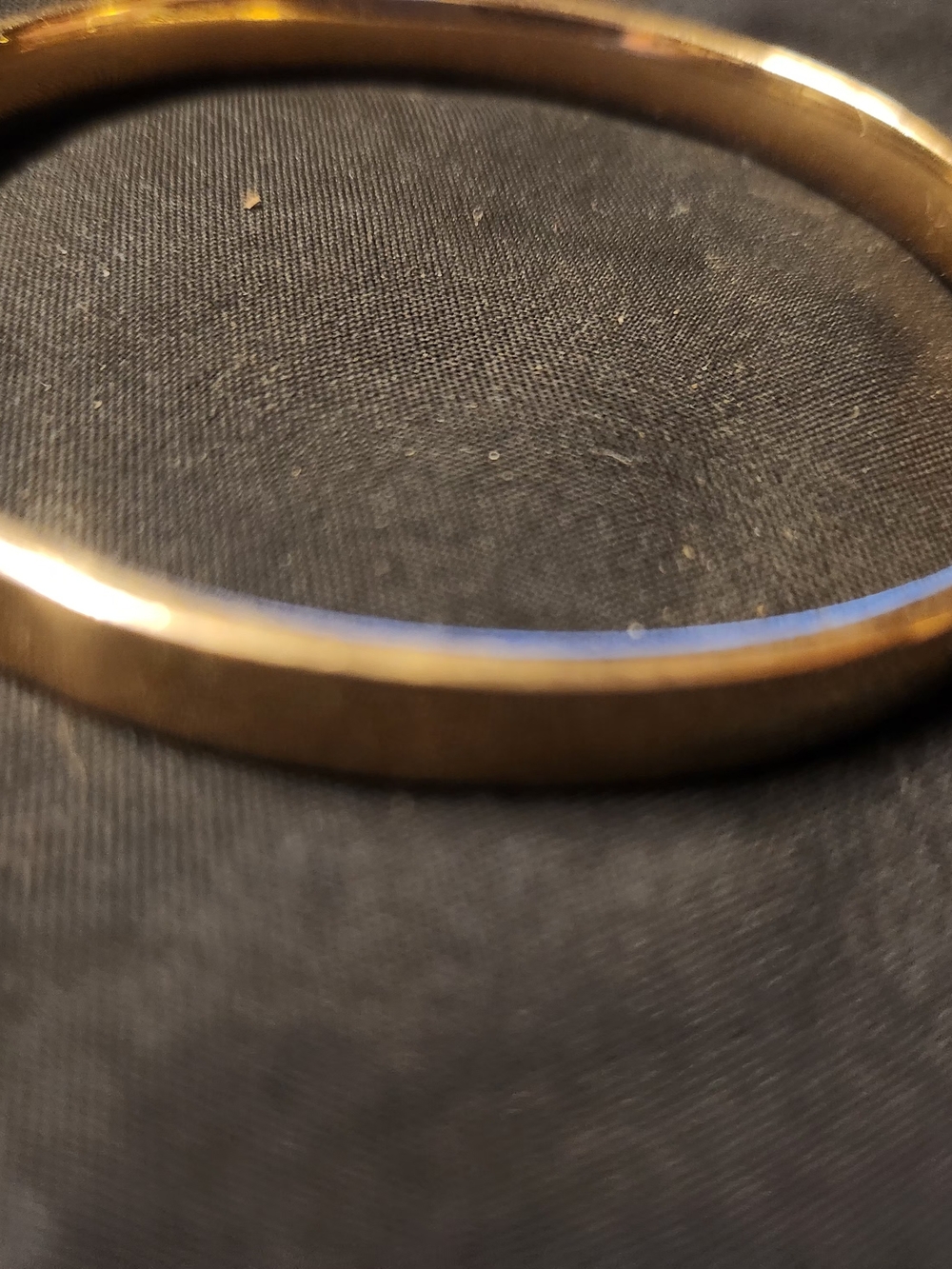 Polished HOB 10KT Gold  Slim Bangle Bracelet